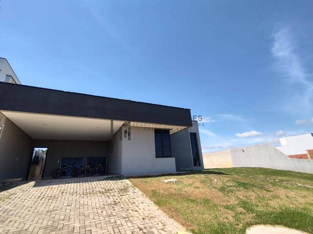 #319 - Casa em condomínio para Venda em Araçoiaba da Serra - SP