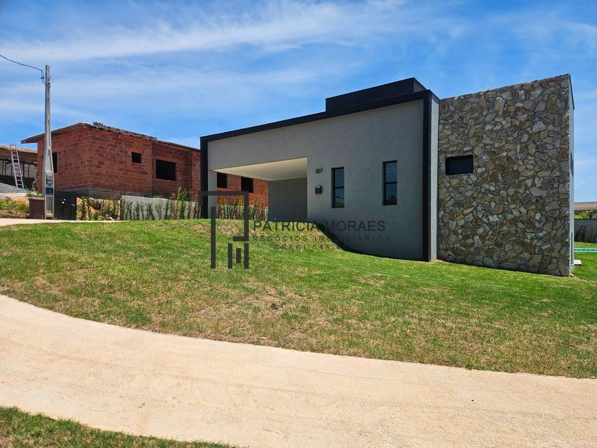 Casa Térrea Moderna 260m² com Piscina , Cond. Village Ipanema 2, Araçoiaba